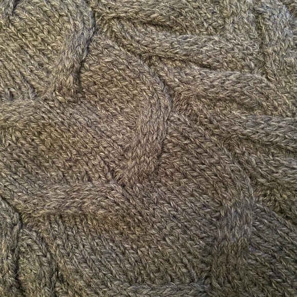 EUC Authentic Aran Merino Wool Knit Poncho - Picture 4 of 8